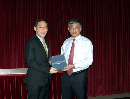 Thứ trưởng Doãn Mậu Diệp làm việc với Tổng Giám đốc Công ty TNHH IBM Việt Nam