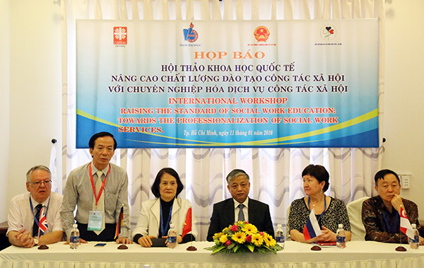 Bộ trưởng Phạm Thị Hải Chuyền chủ trì "Hội thảo Trợ giúp nạn nhân bom mìn"