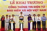 Thủ tướng nhấn nút khai trương Cổng TTĐT Bảo hiểm xã hội Việt Nam